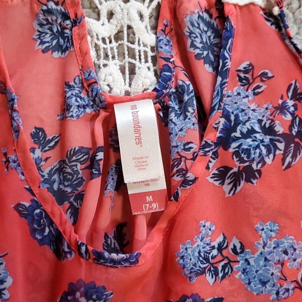 Sheer Floral Racetrack Top - Picture 2 of 4